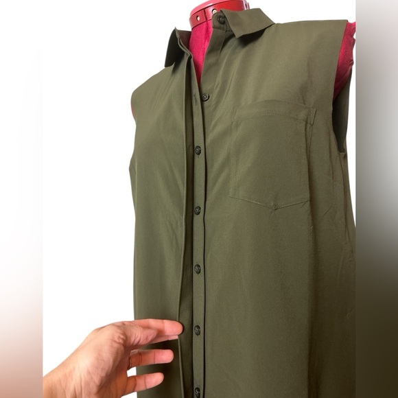 Athleta Everlasting sleeveless button-up tank olive/khaki green - Picture 4 of 11